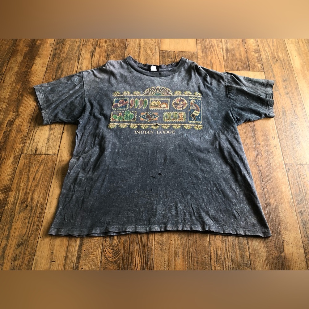 Vintage 90s Nativo Lodge T shirt Indian New Mexico Southwestern Cactus Distress